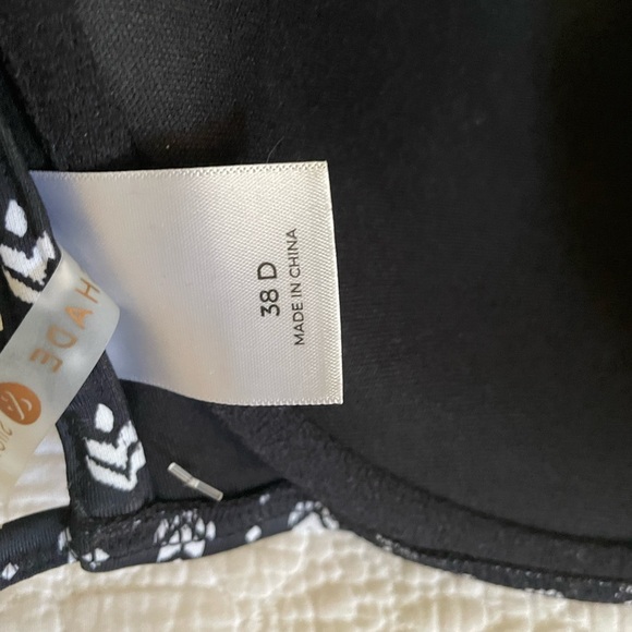 (2) Swimming suit tops for price of (1) - Picture 5 of 9